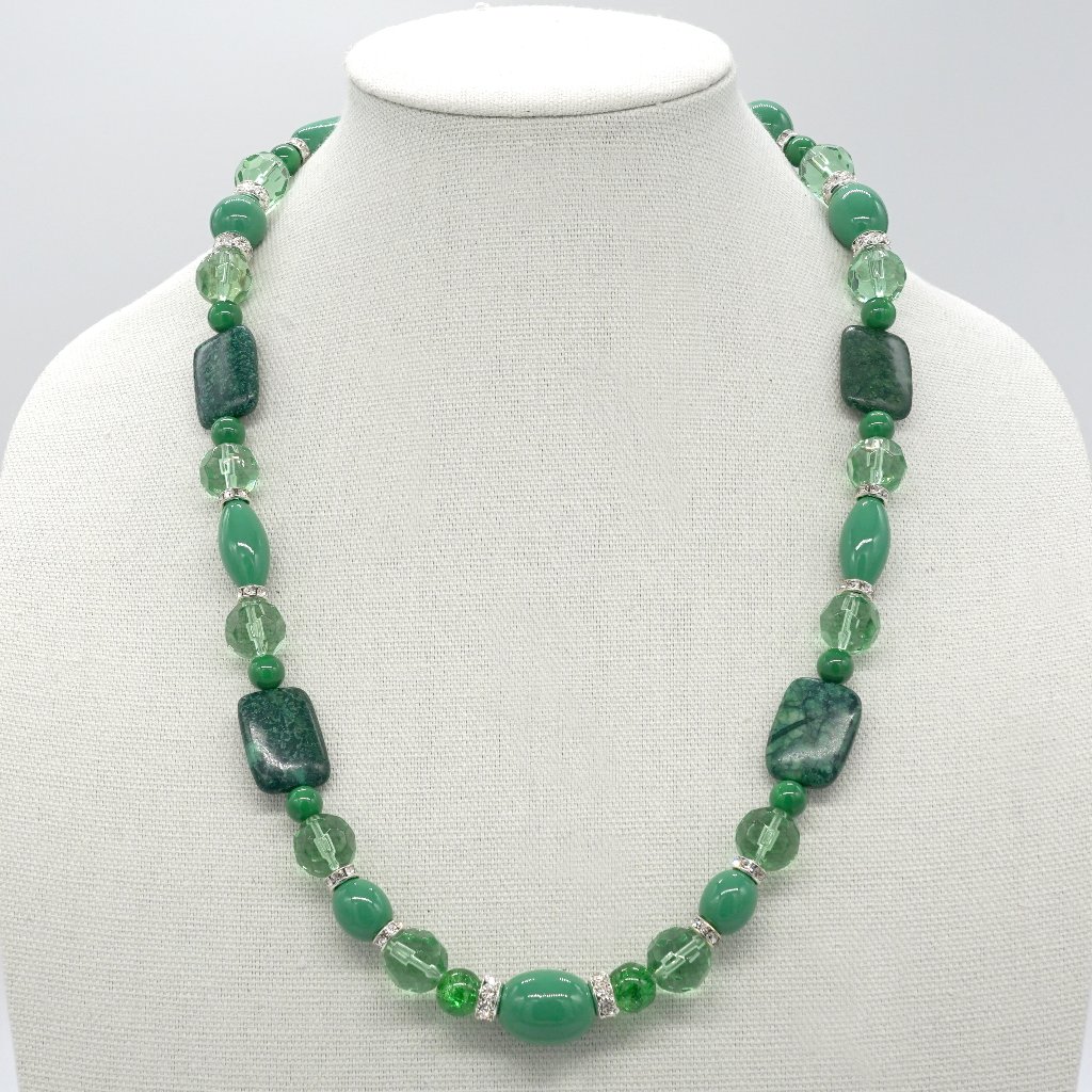 Necklace With Green Natural Gem Stones.